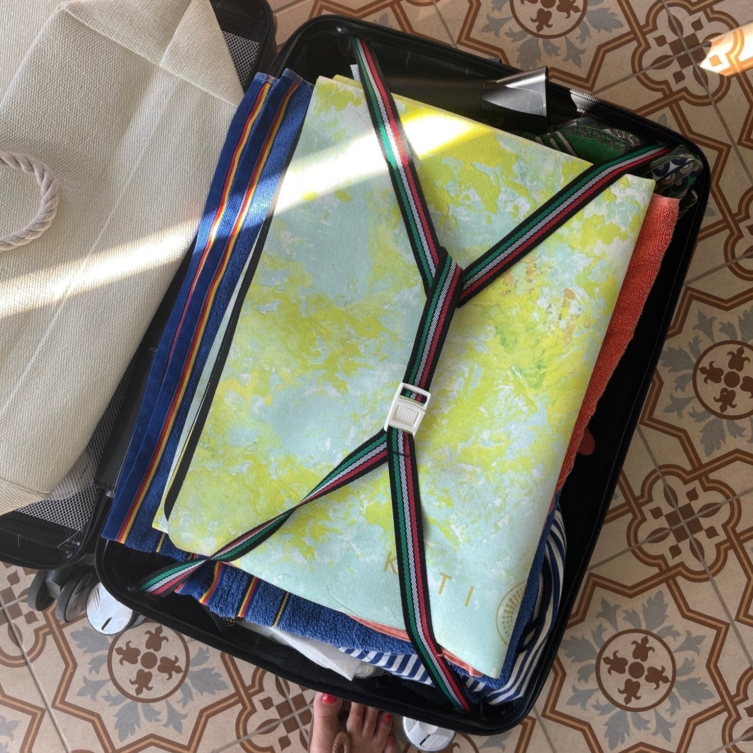 Helios Yellow Travel Sport Mat